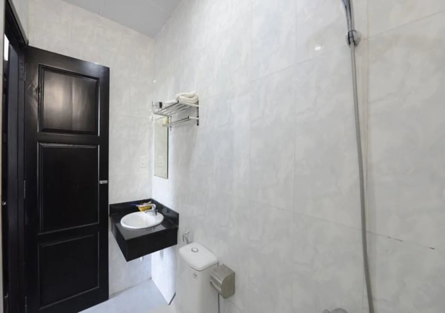 Huynh Gia Hung Hotel