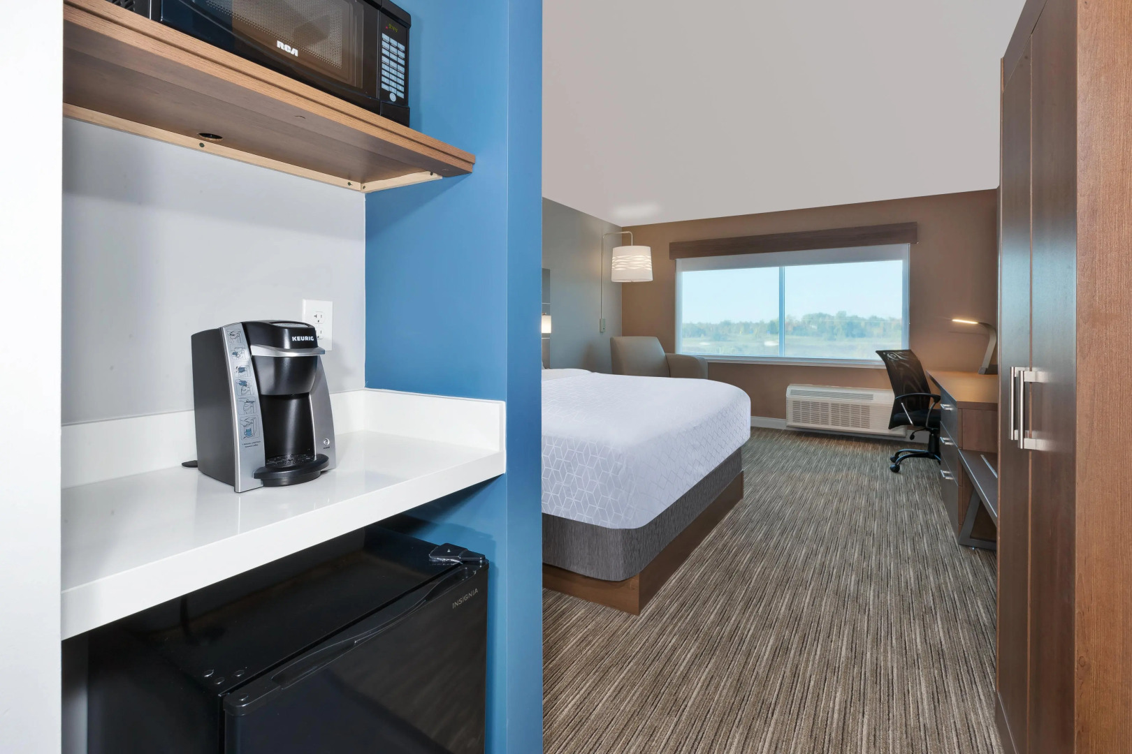 Holiday Inn Express & Suites Cedar Springs – Grand Rapids N by IHG