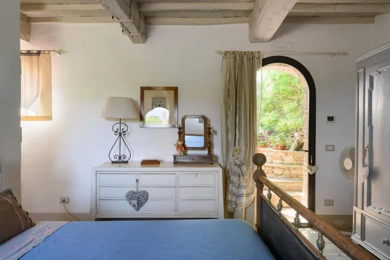 House With one Bedroom in Trequanda, With Shared Pool and Enclosed Garden