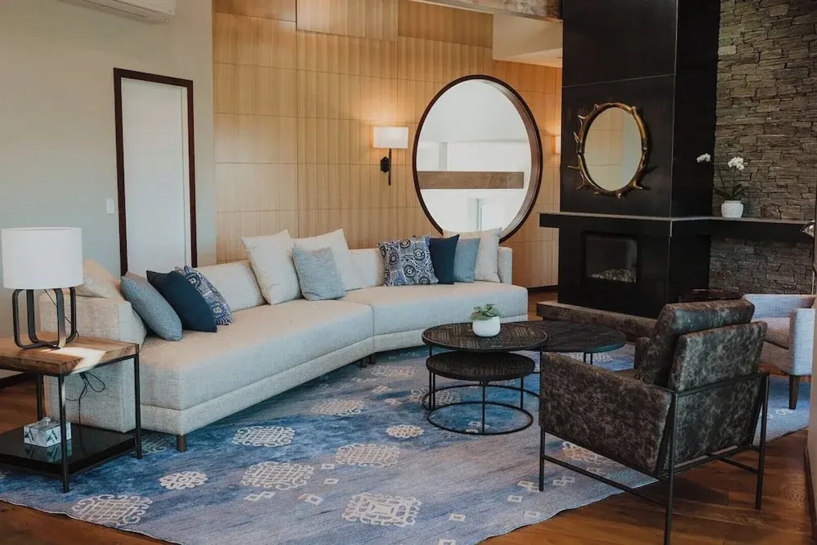 Te Whaanga Retreat & Spa Lodge & Canvastown Luxury Glamping Tents