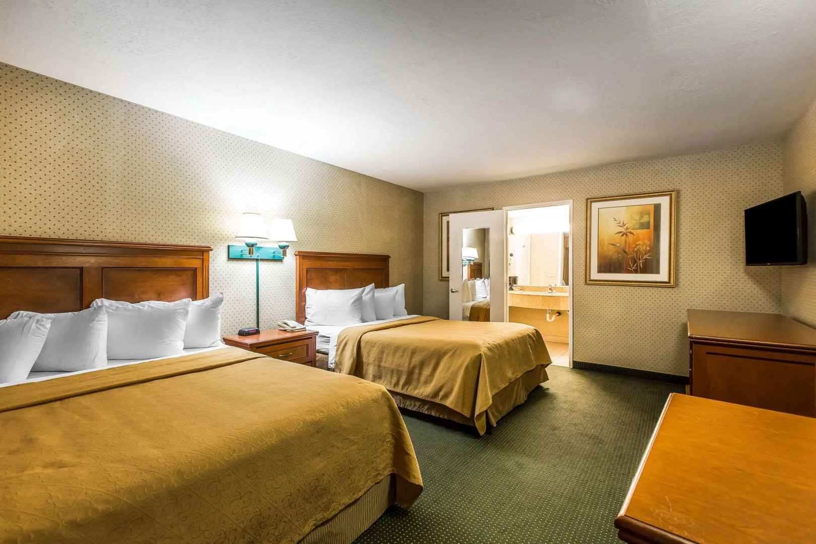 Quality Inn Near China Lake Naval Station