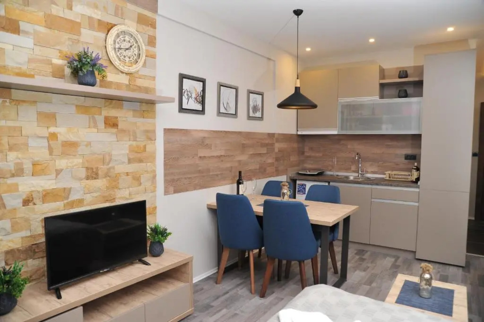 MISS Premier 19 Milmari