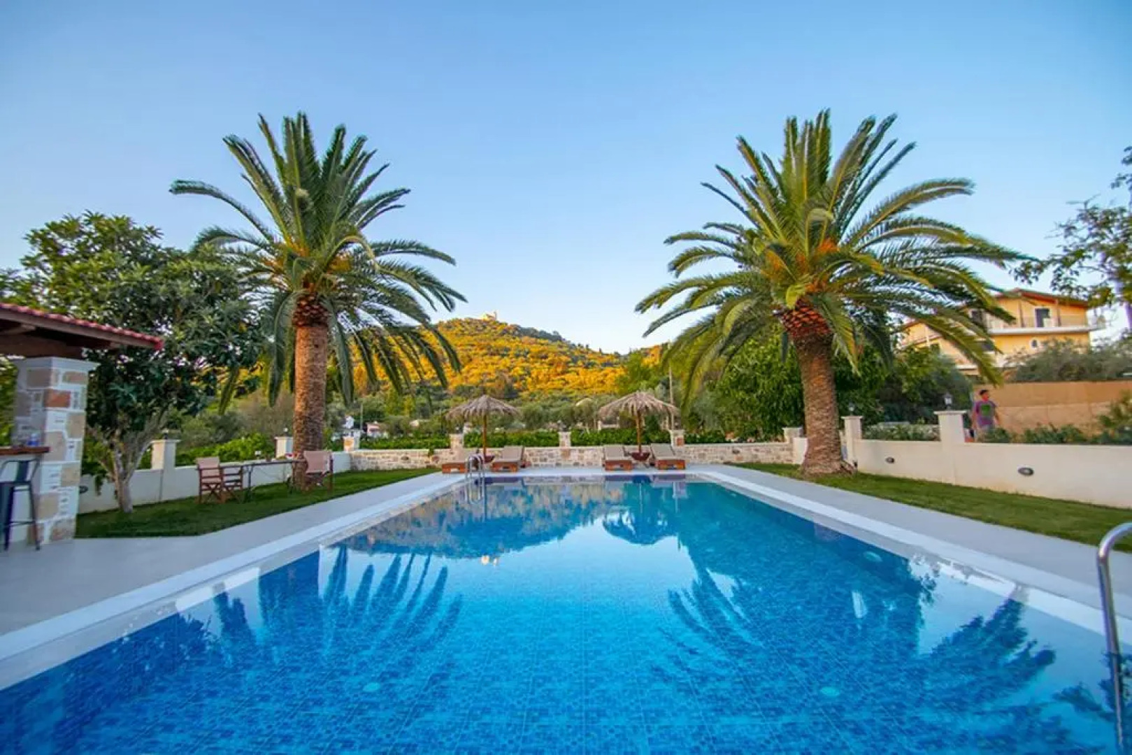 Zissis Villa & pool 5min drive to beach