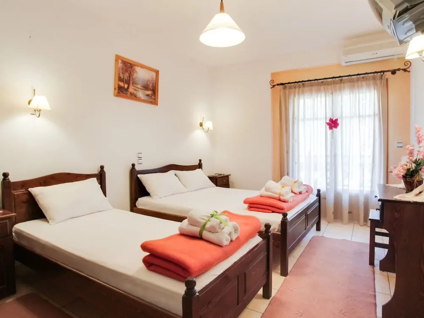 Elegant Holiday Home in Stournareika With Balcony