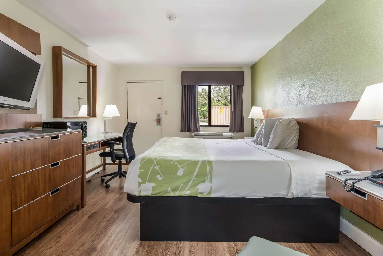 Econo Lodge Atlanta Airport East