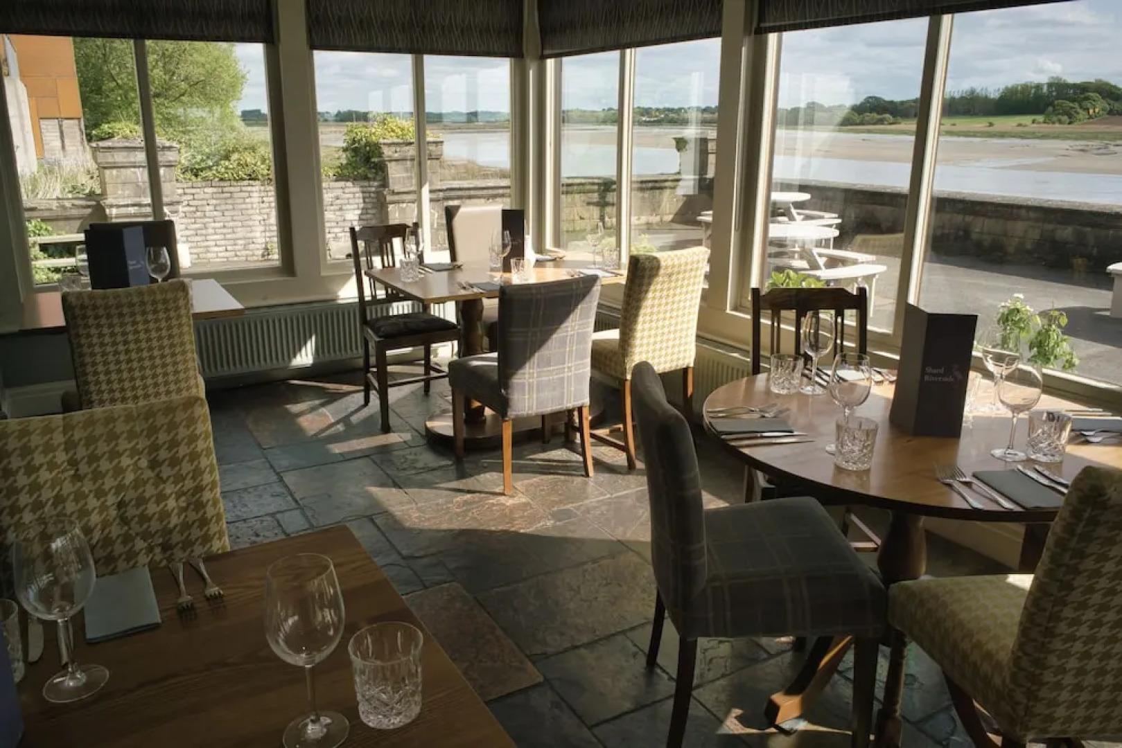 Shard Riverside Hotel, Bar & Restaurant