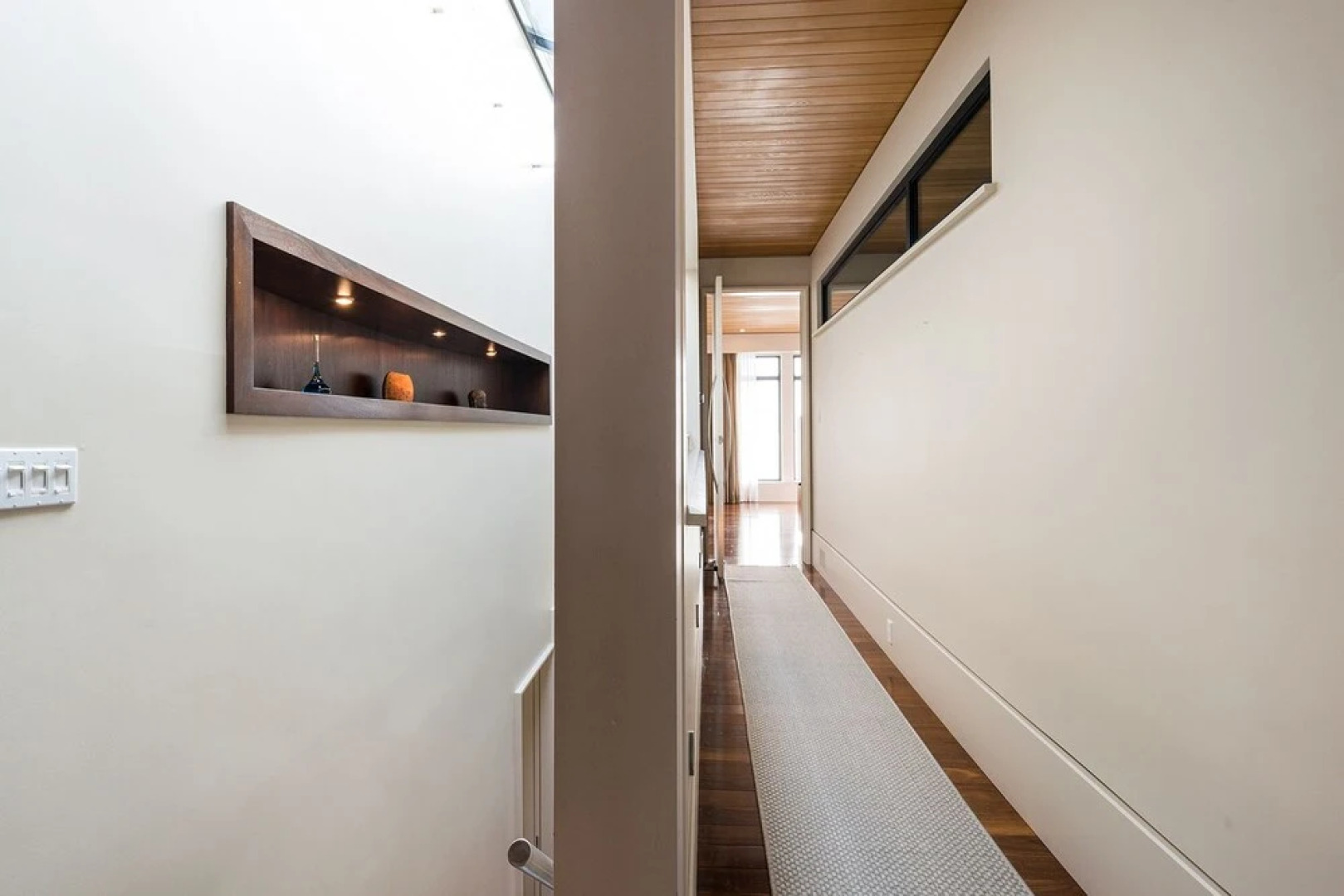 Modern Luxury Furnished, Surrounding St-Lawrence River View, Tranquil