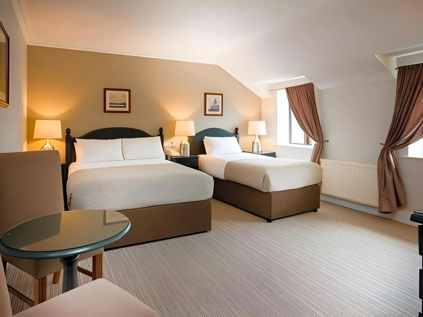 Killarney Heights Hotel