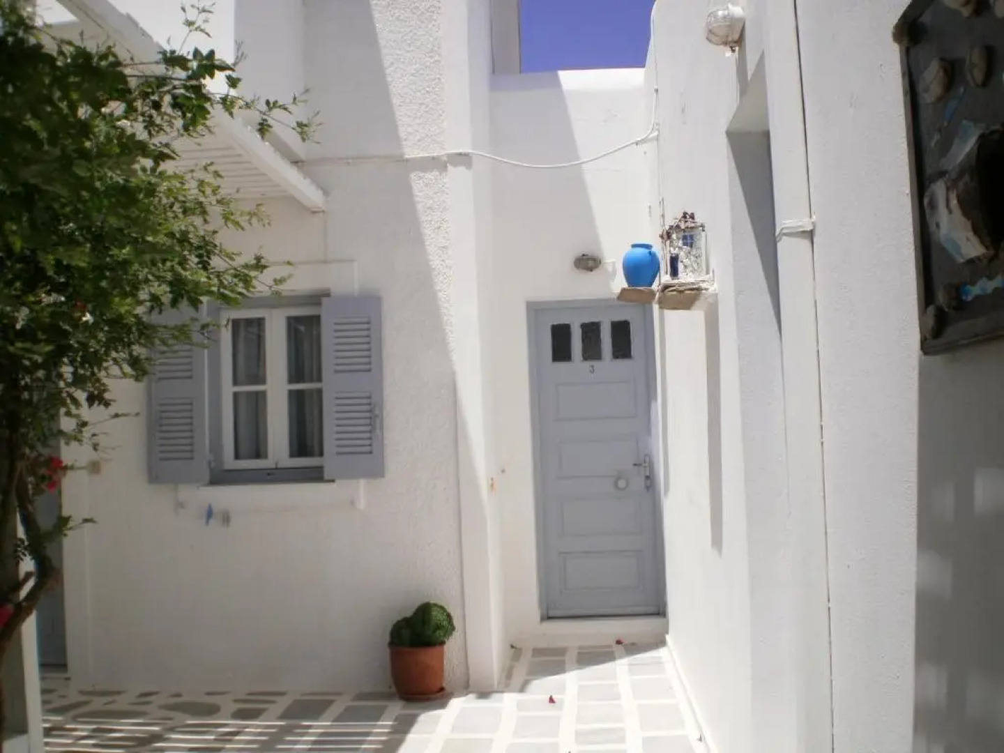 Paros Rita Studios