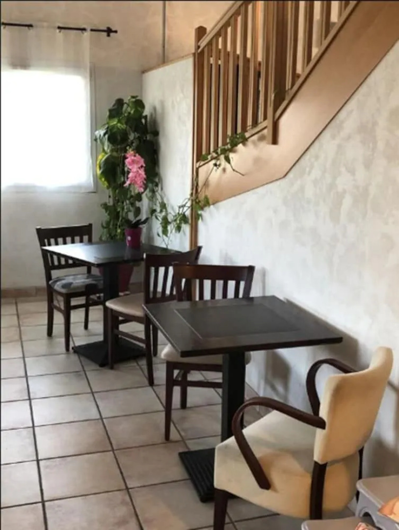 CouettHotel Saint Jean dAngély