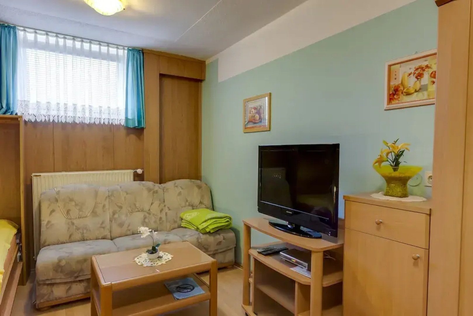 Rooms & Apartments Jana