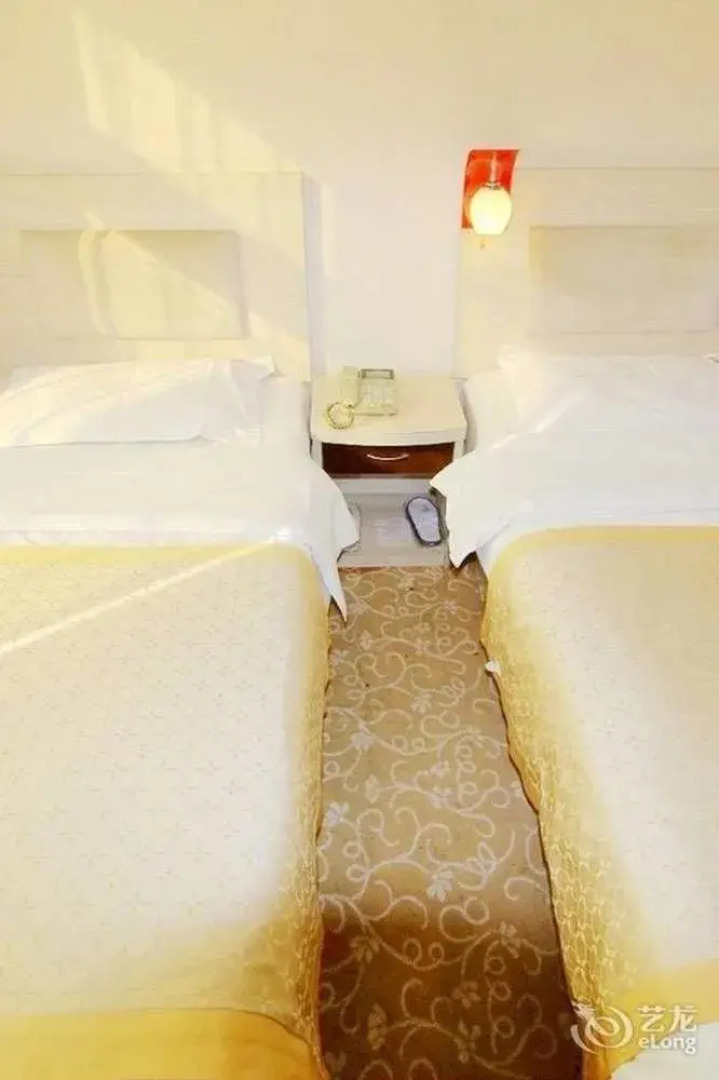 Zhuhui Business Hotel - Qingdao