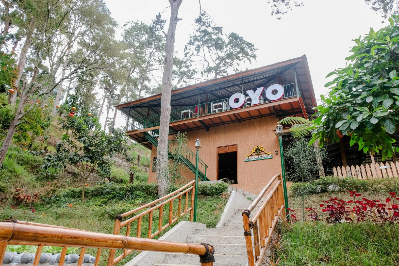 OYO 1175 Oemah Djowo Resort