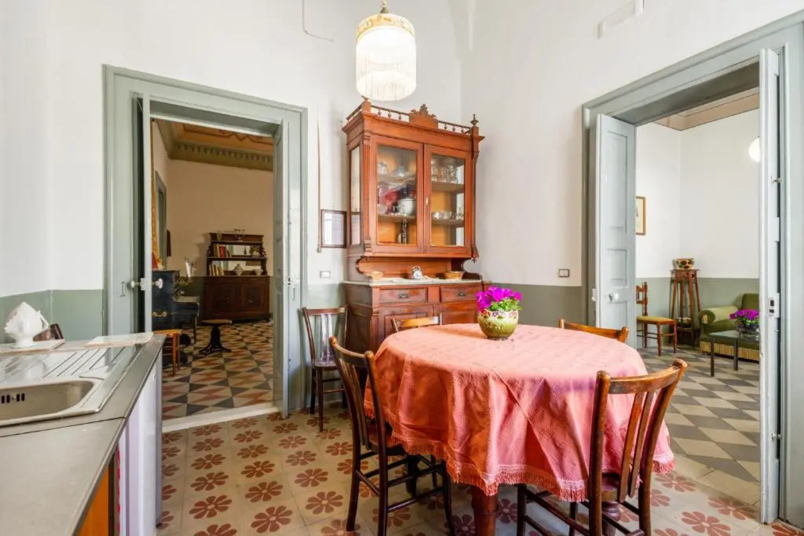 Domus Perrone Liberty Flat