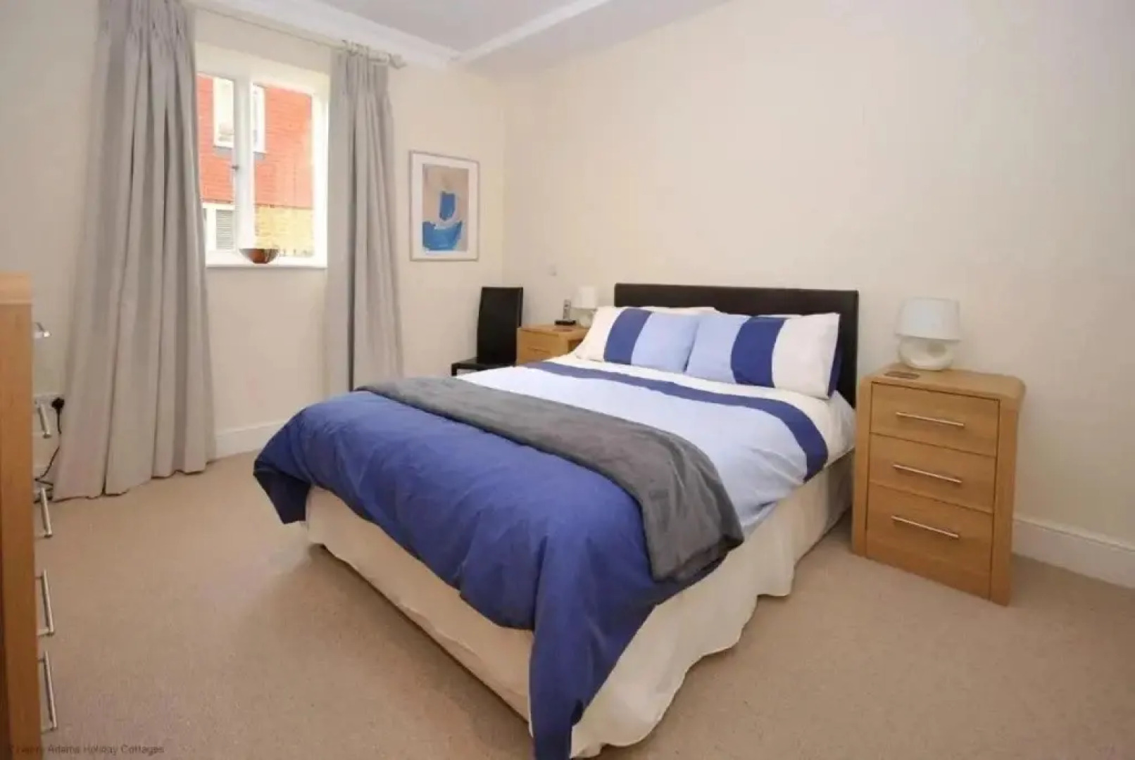 8 Angel Yard, Midhurst