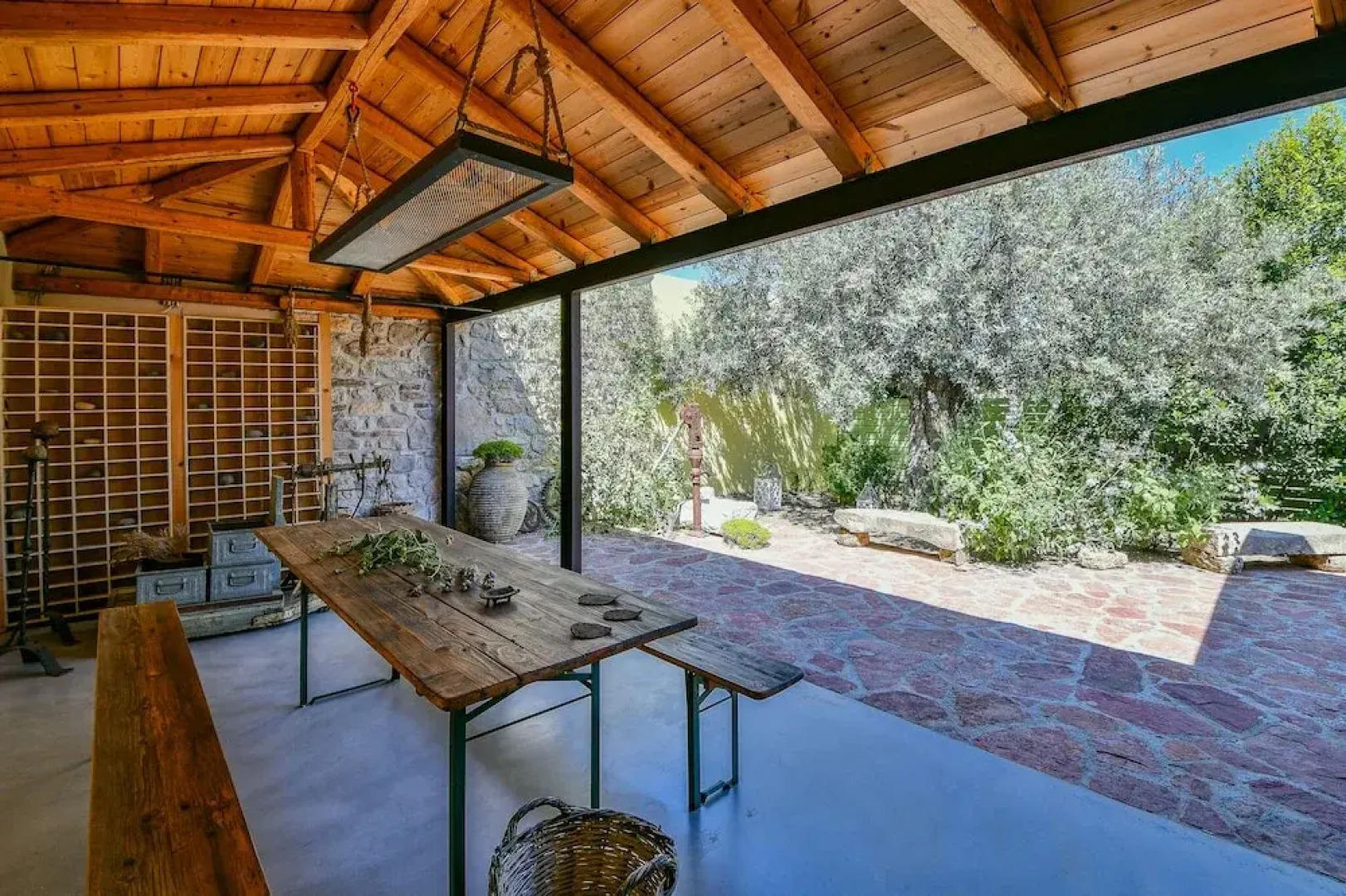 Boutique Stone Cottage With Large Terraces