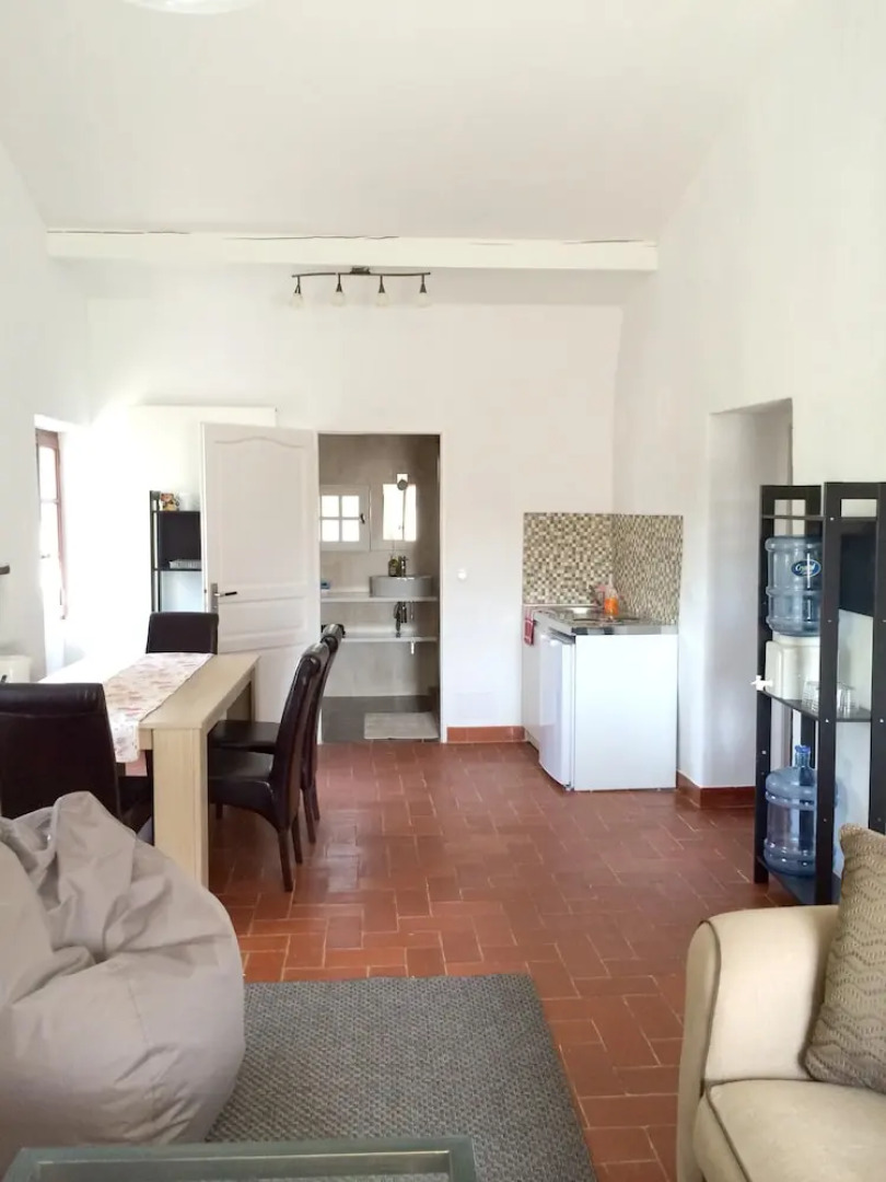 Apartment With 2 Bedrooms in Montauriol, With Pool Access, Furnished G