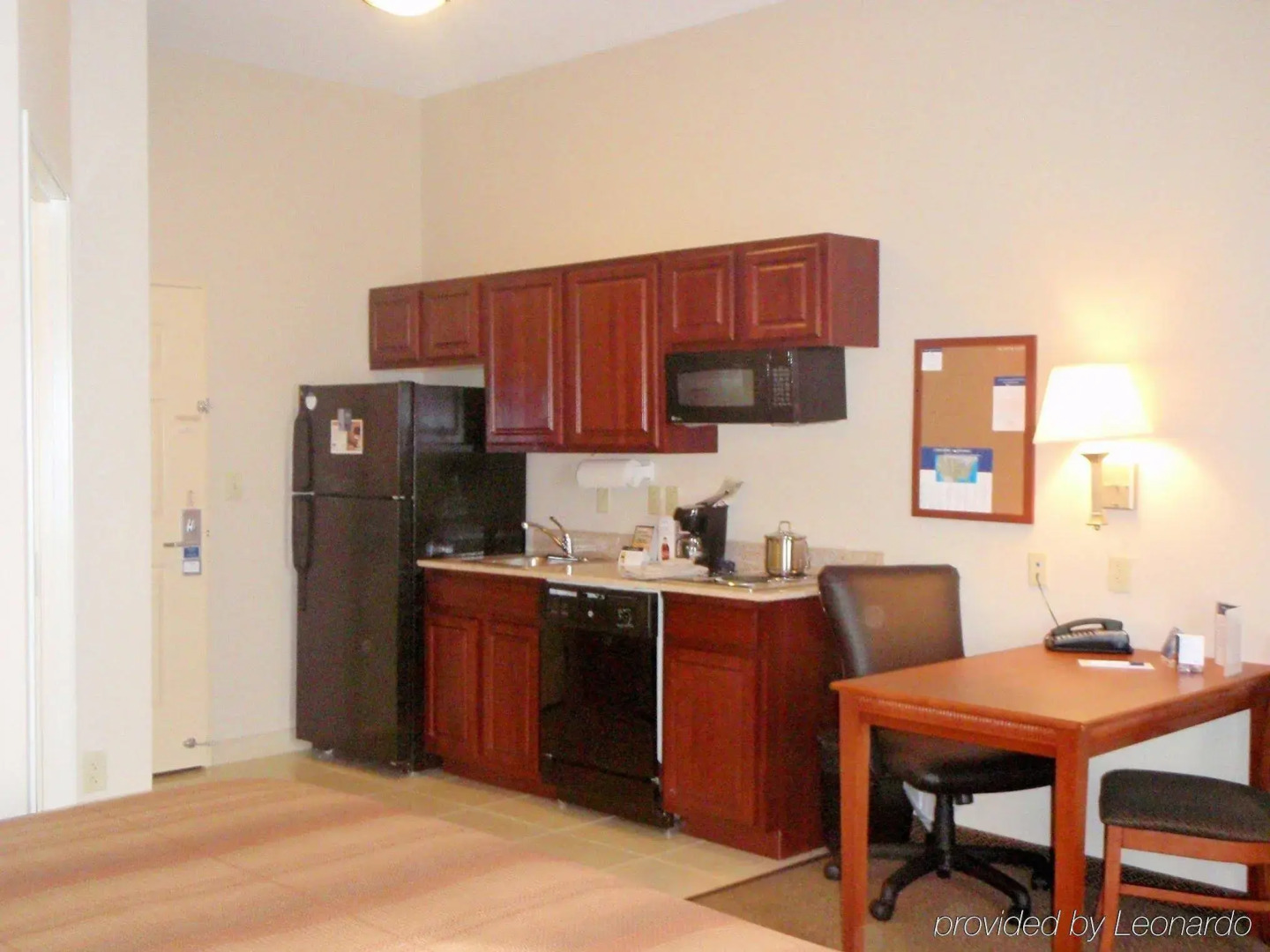 Candlewood Suites Airport by IHG