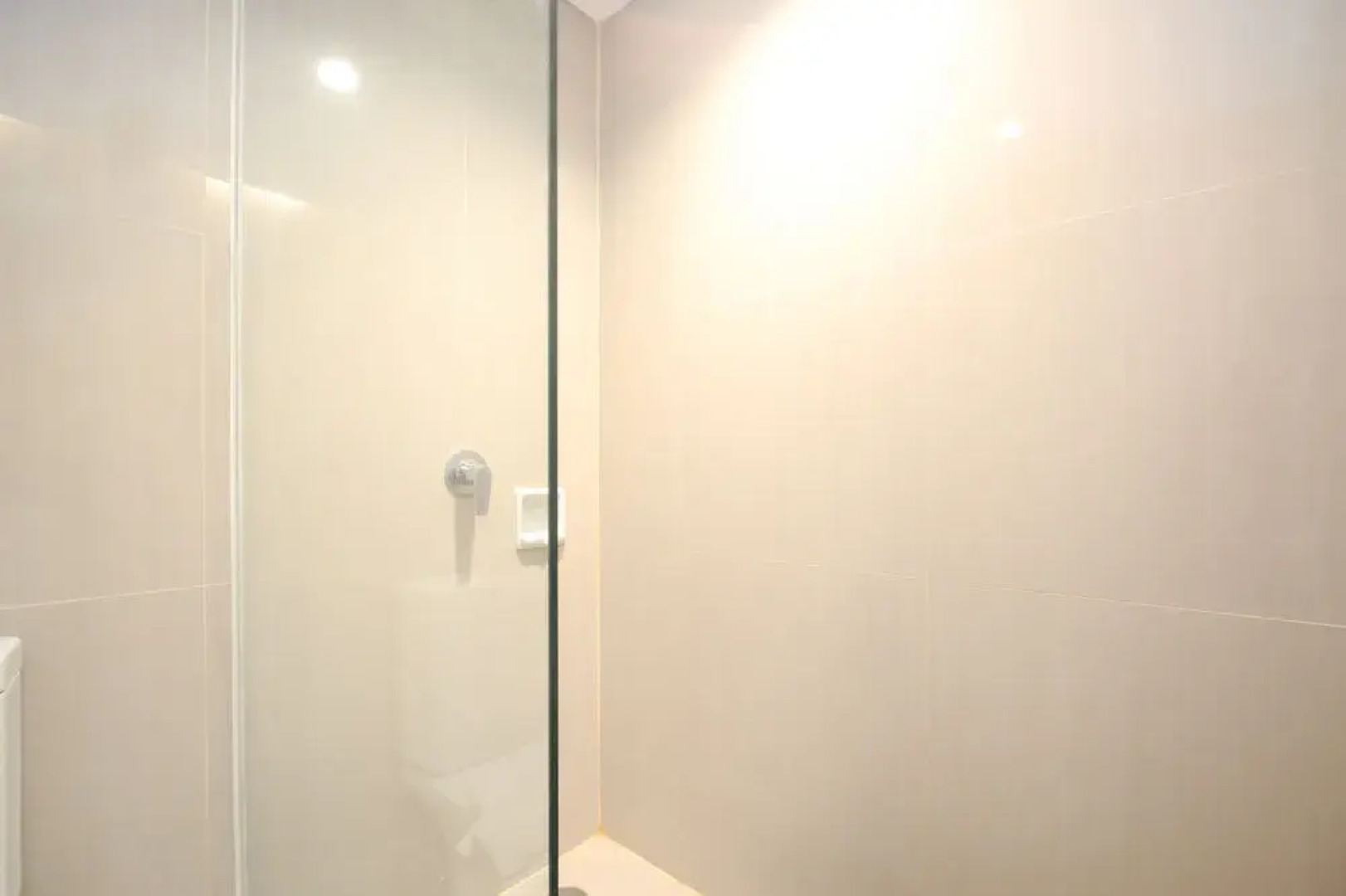 Airy Premier Semarang Selatan MT Haryono 972