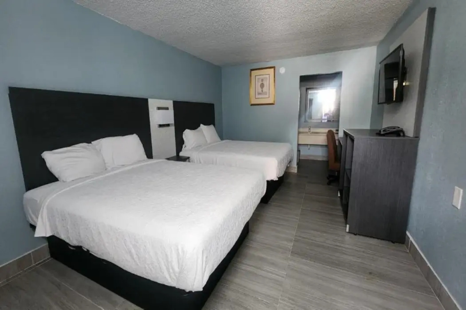Lone Star Inn & Suites by OYO Harlingen TX