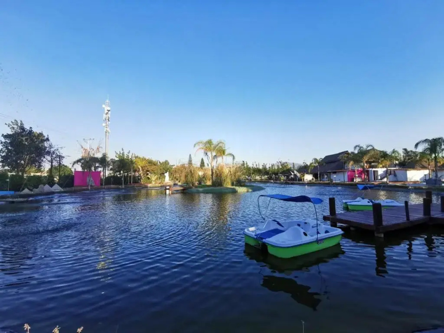 Casa Flores Hotel & Spa