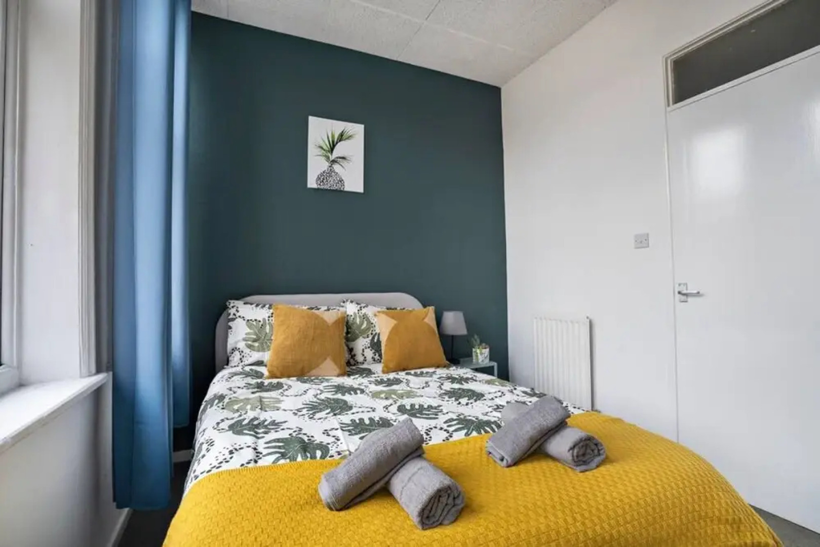 2 Bed-town Centre-free Parking