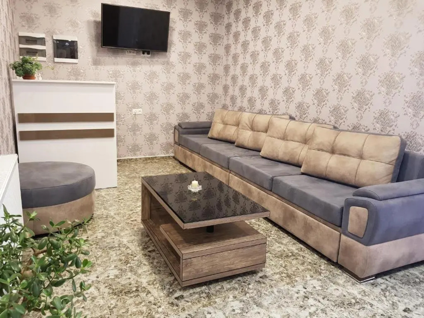 Отель «Лотос»