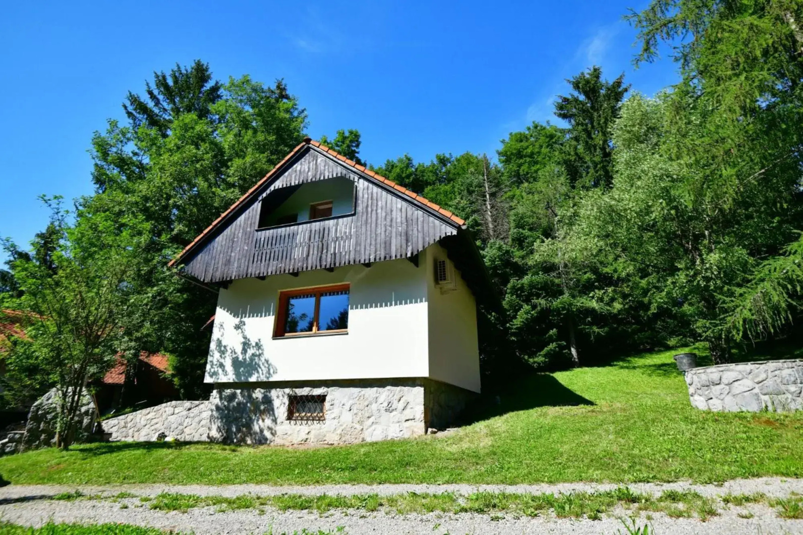 Sweet Stay Forest House