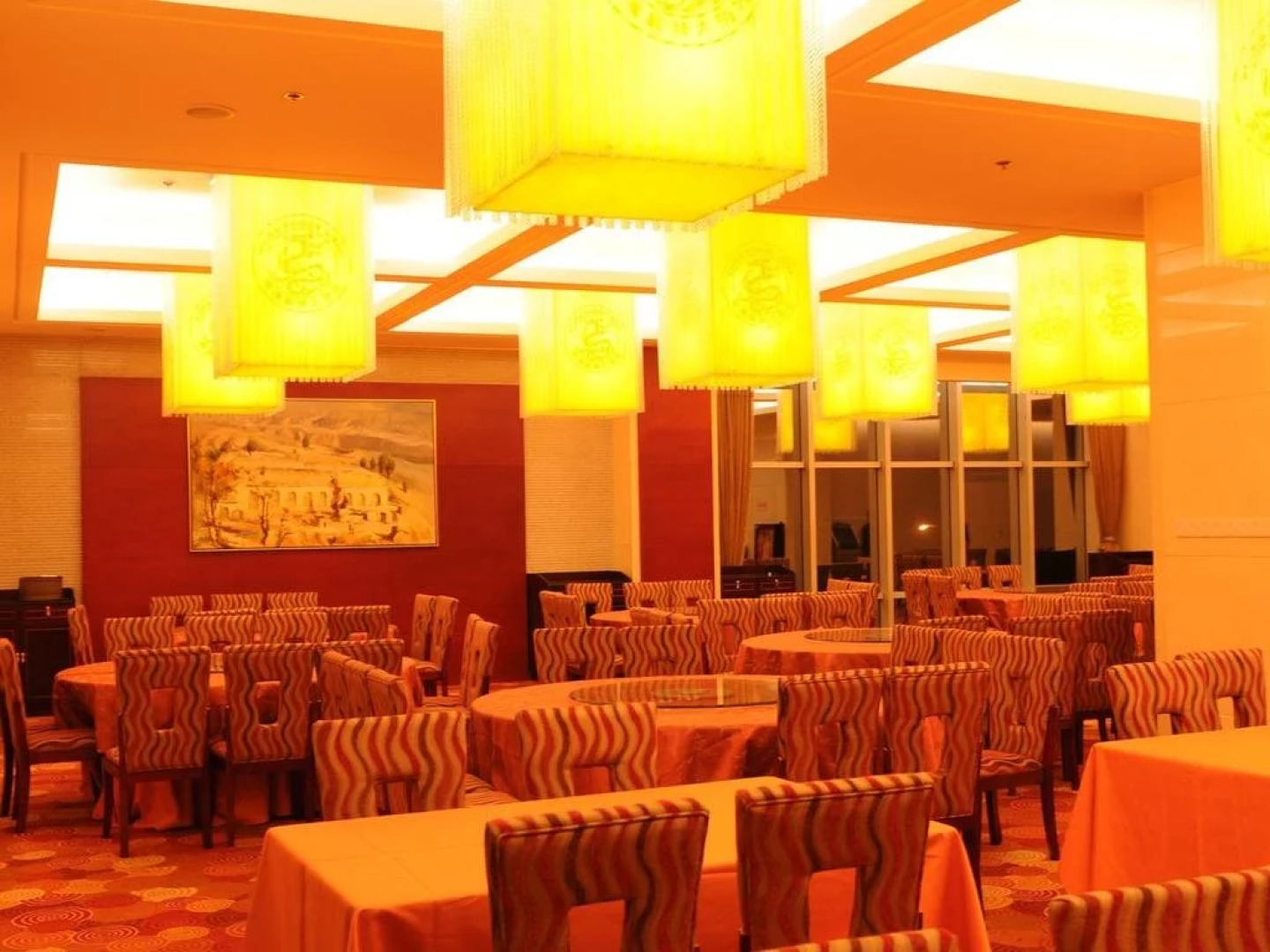 Rising Dragon International Hotel