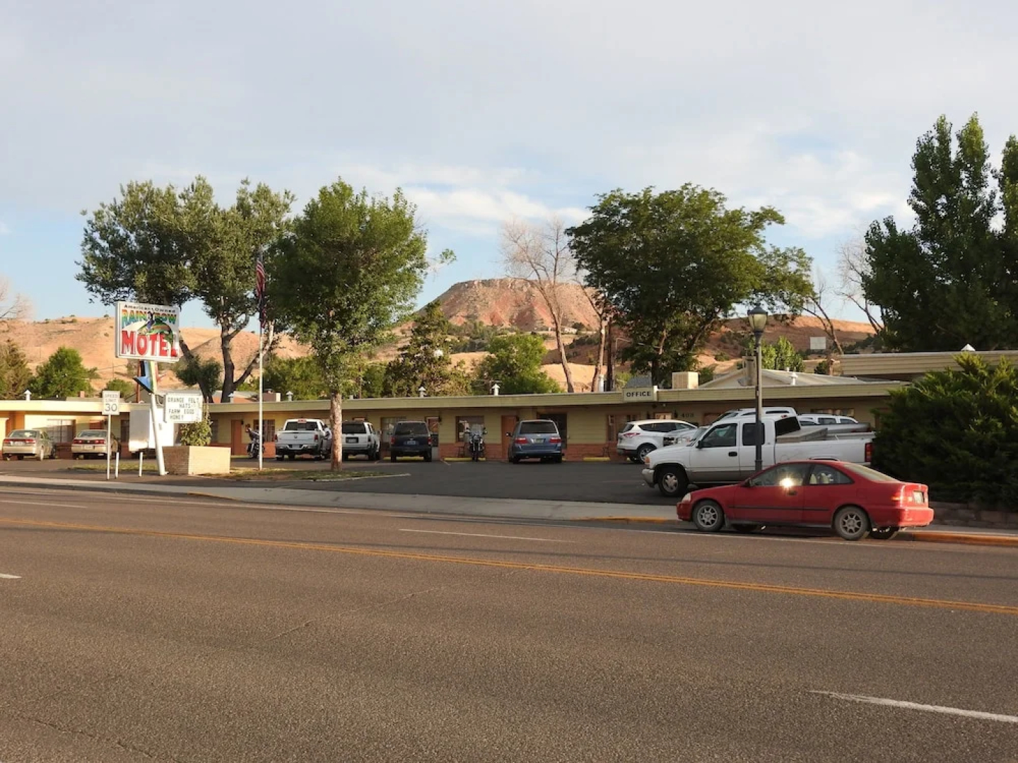 Rainbow Motel