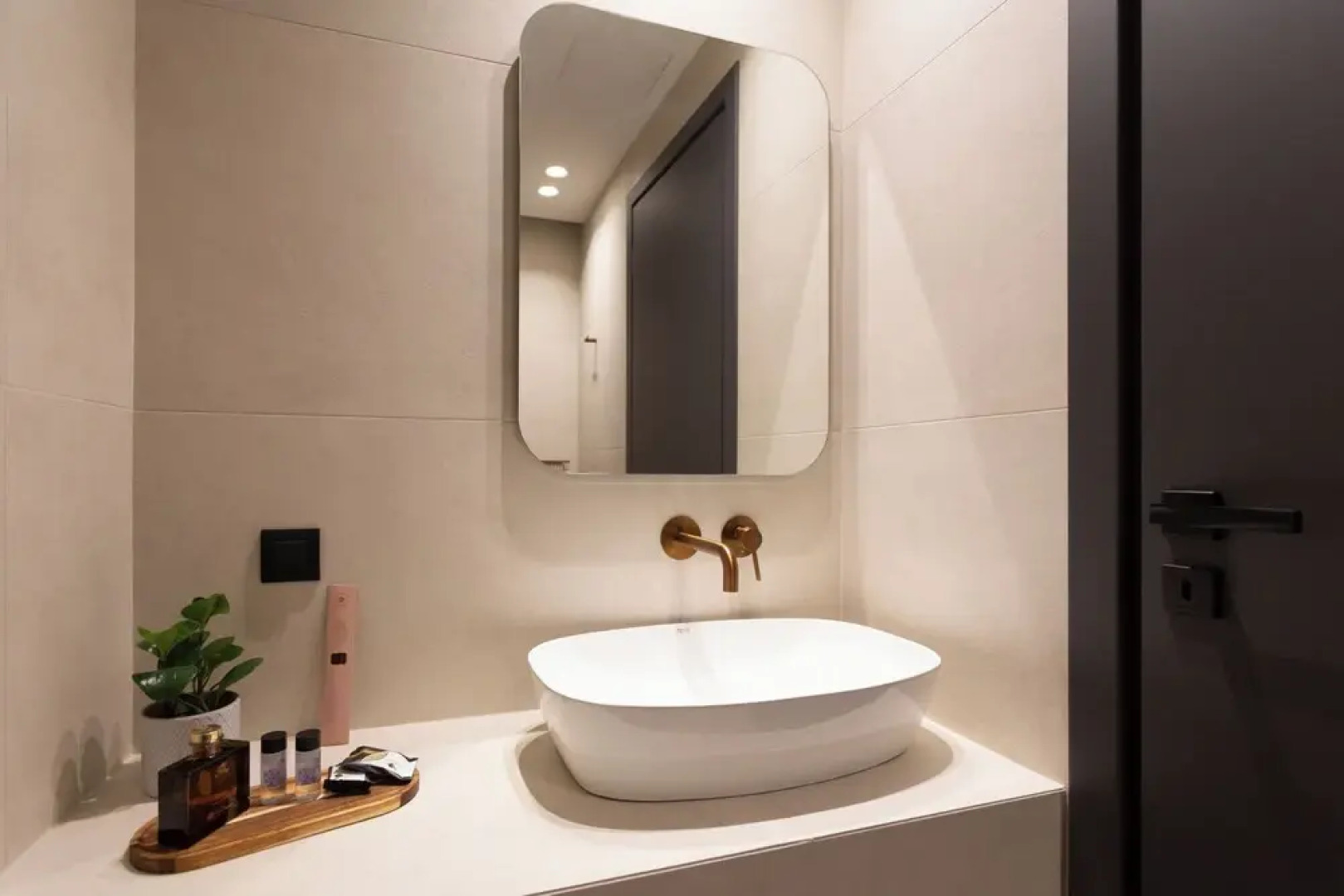 Armonia Seaview Suites