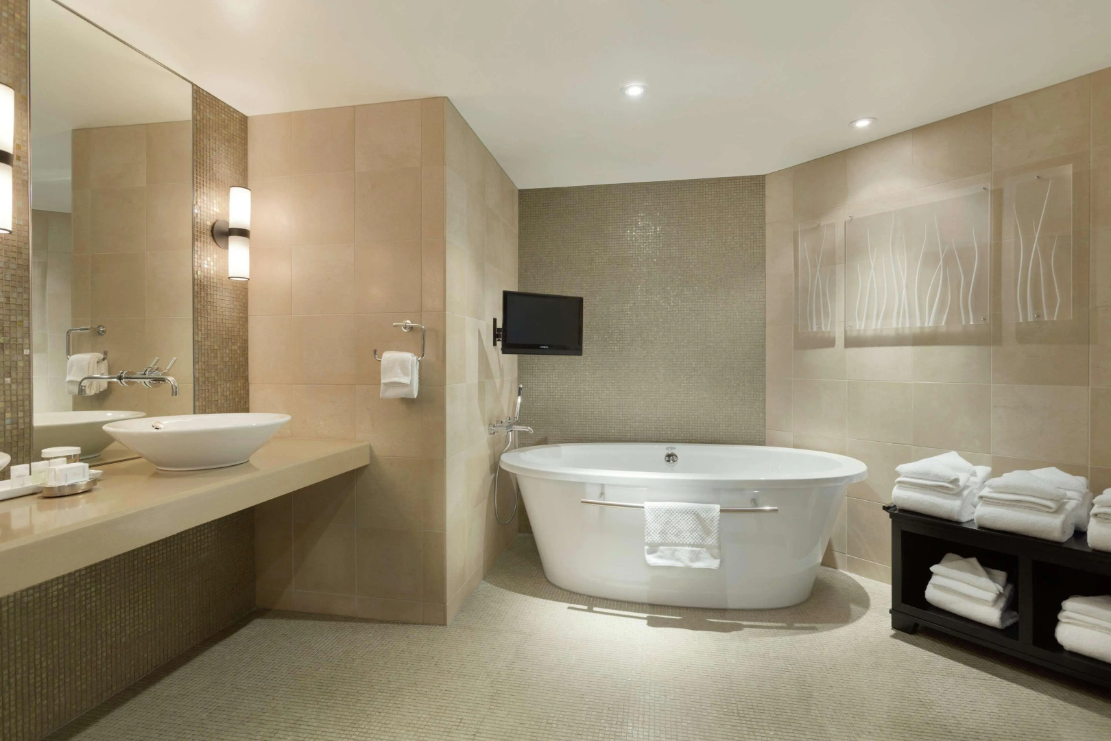 Embassy Suites Baltimore - Inner Harbor