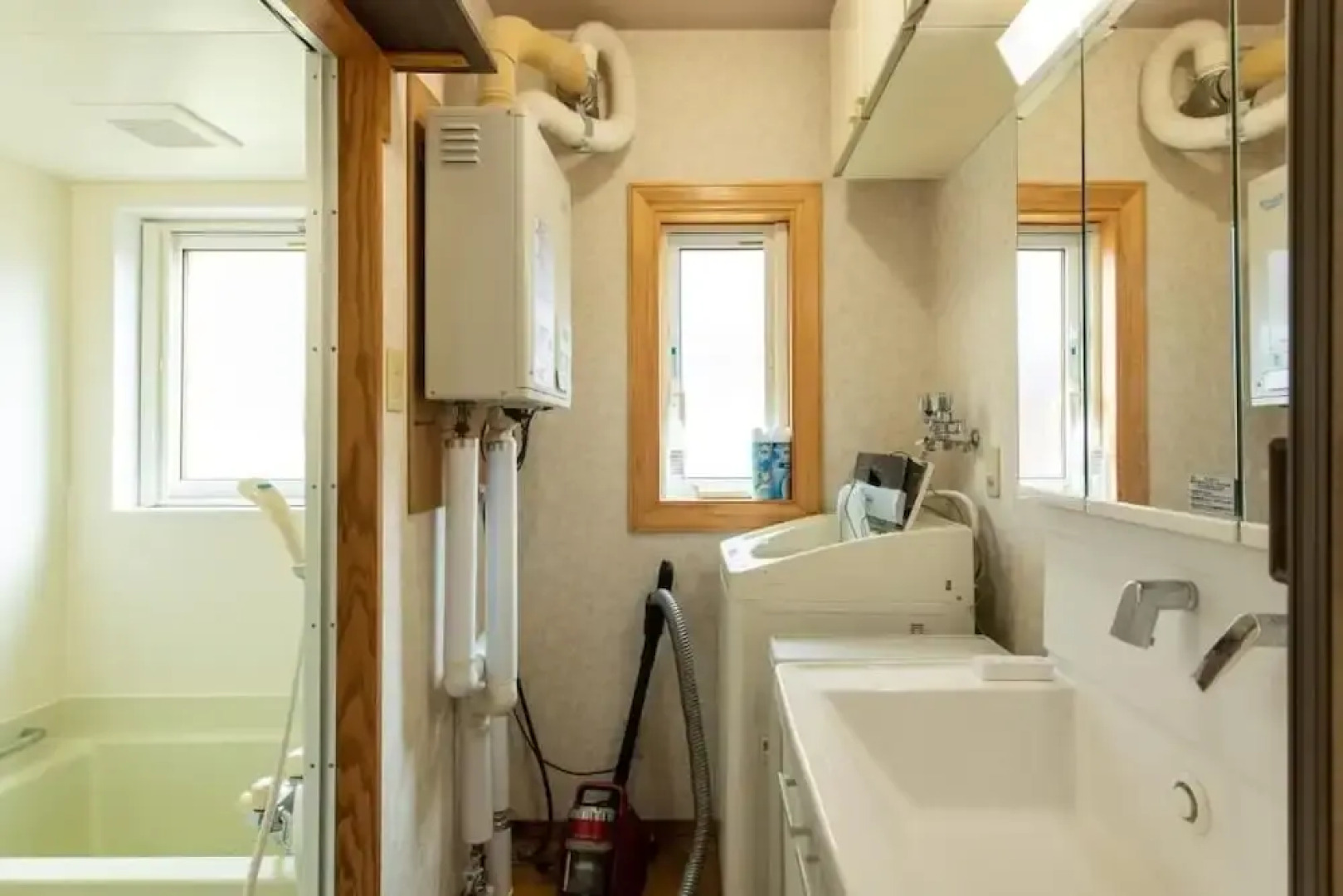 Lake Toya Terrace House