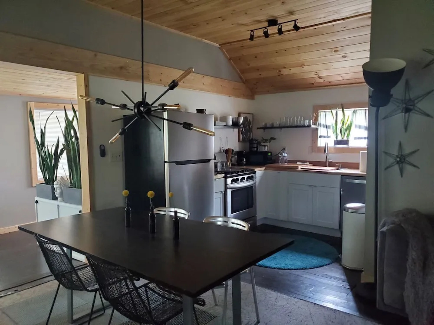 Paradise Pine Getaway Cabins