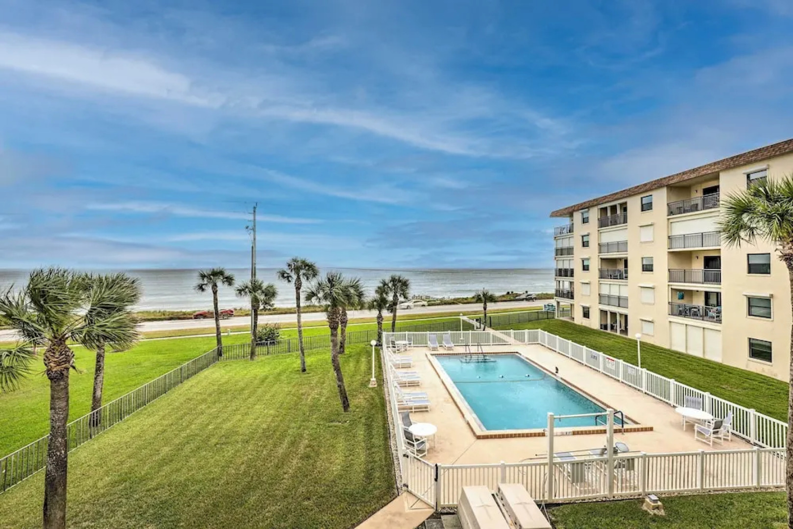 Charming Ormond Beach Condo w/ Ocean Views!