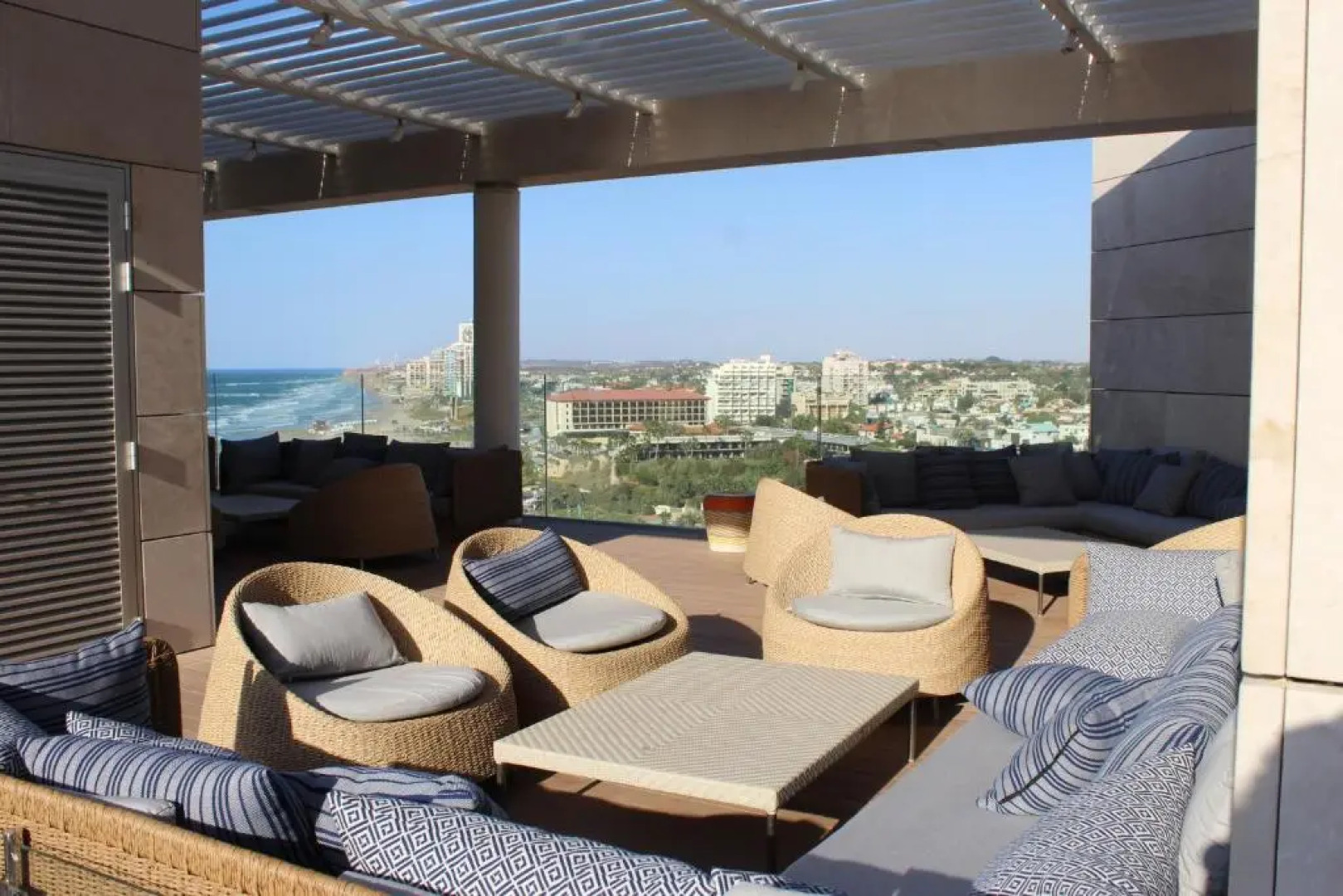 First Class Marina Herzlia