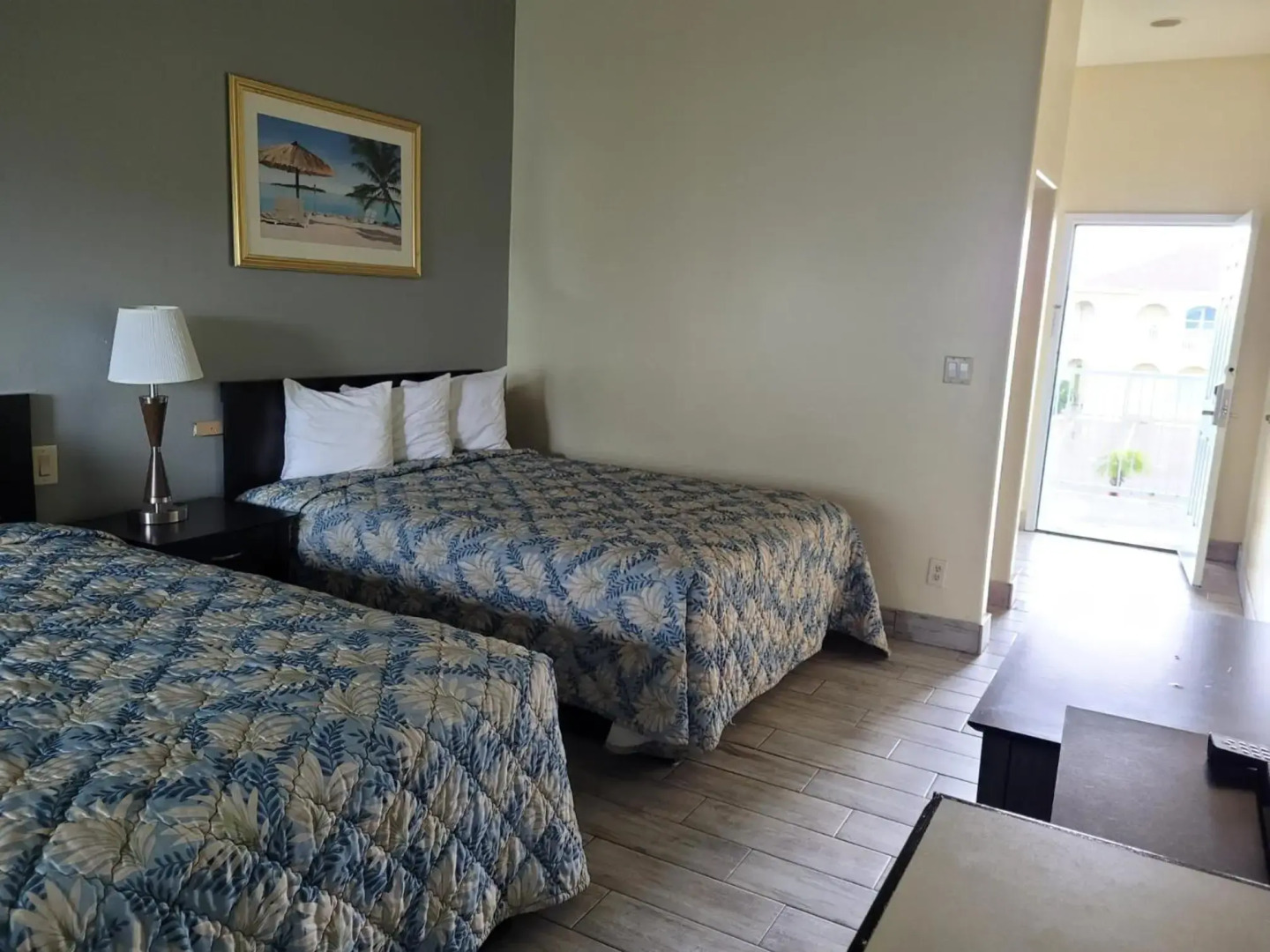 Casa Bella Hotel and Suites