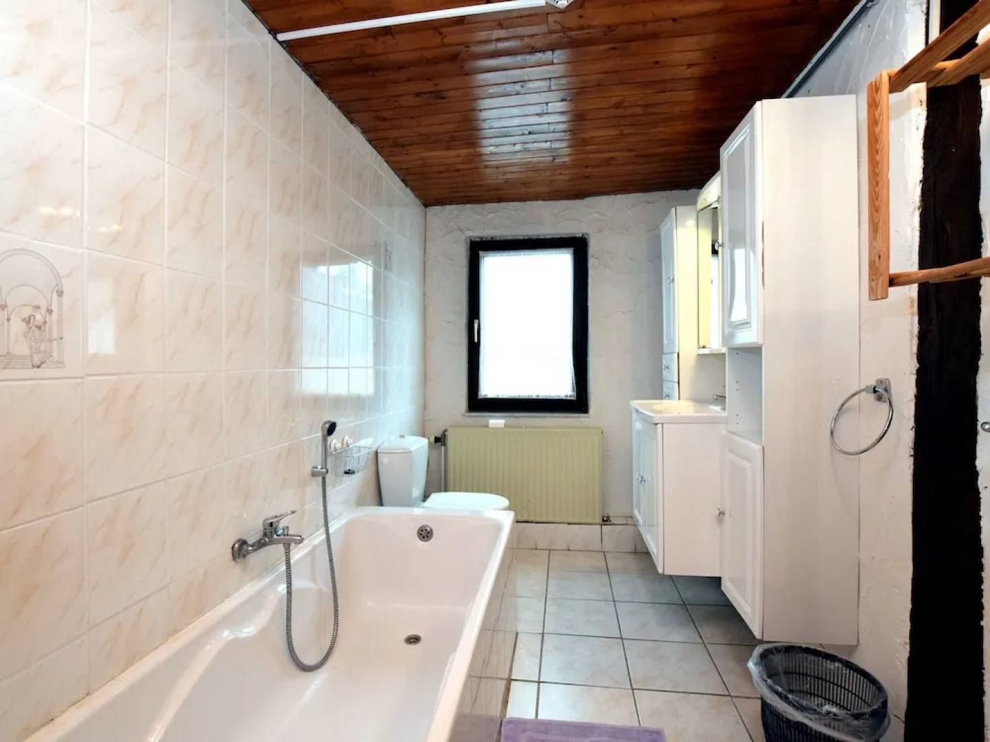 Cozy Holiday Home in Somme-Leuze with Private Swimming Pool