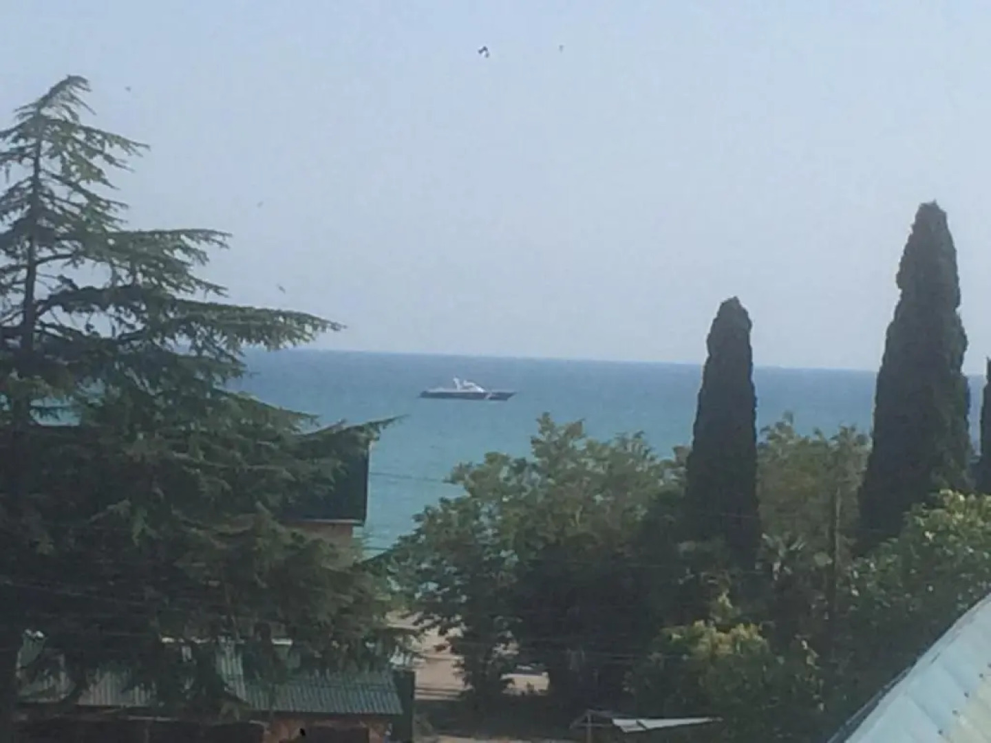 Guest House on Druzhby 1