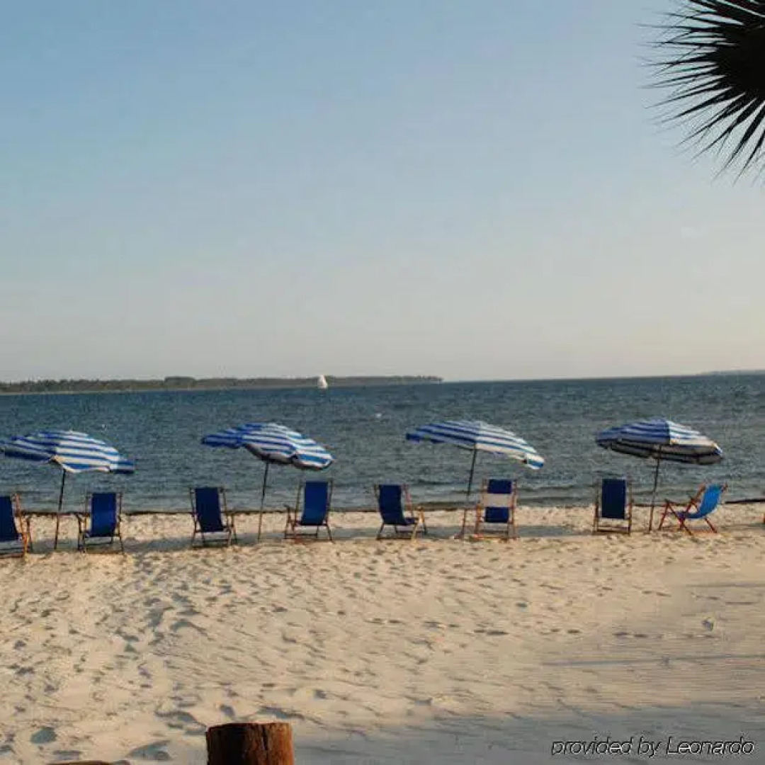 Buccaneer Beach Motel