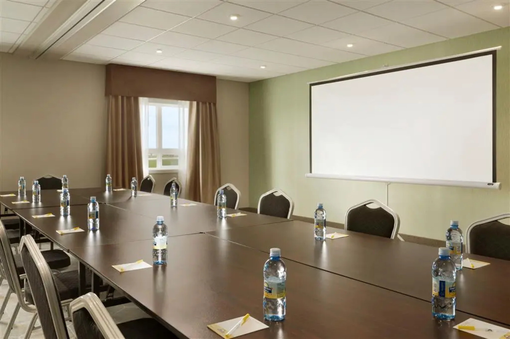 Fairfield Inn & Suites by Marriott Airdrie