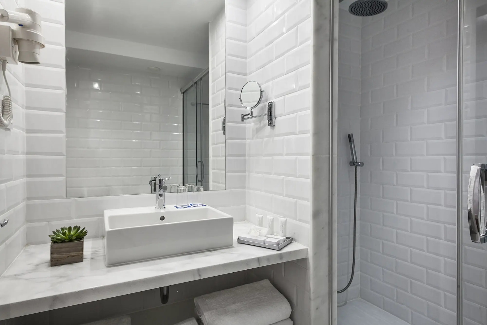 Hotel Delamar - Adults Only