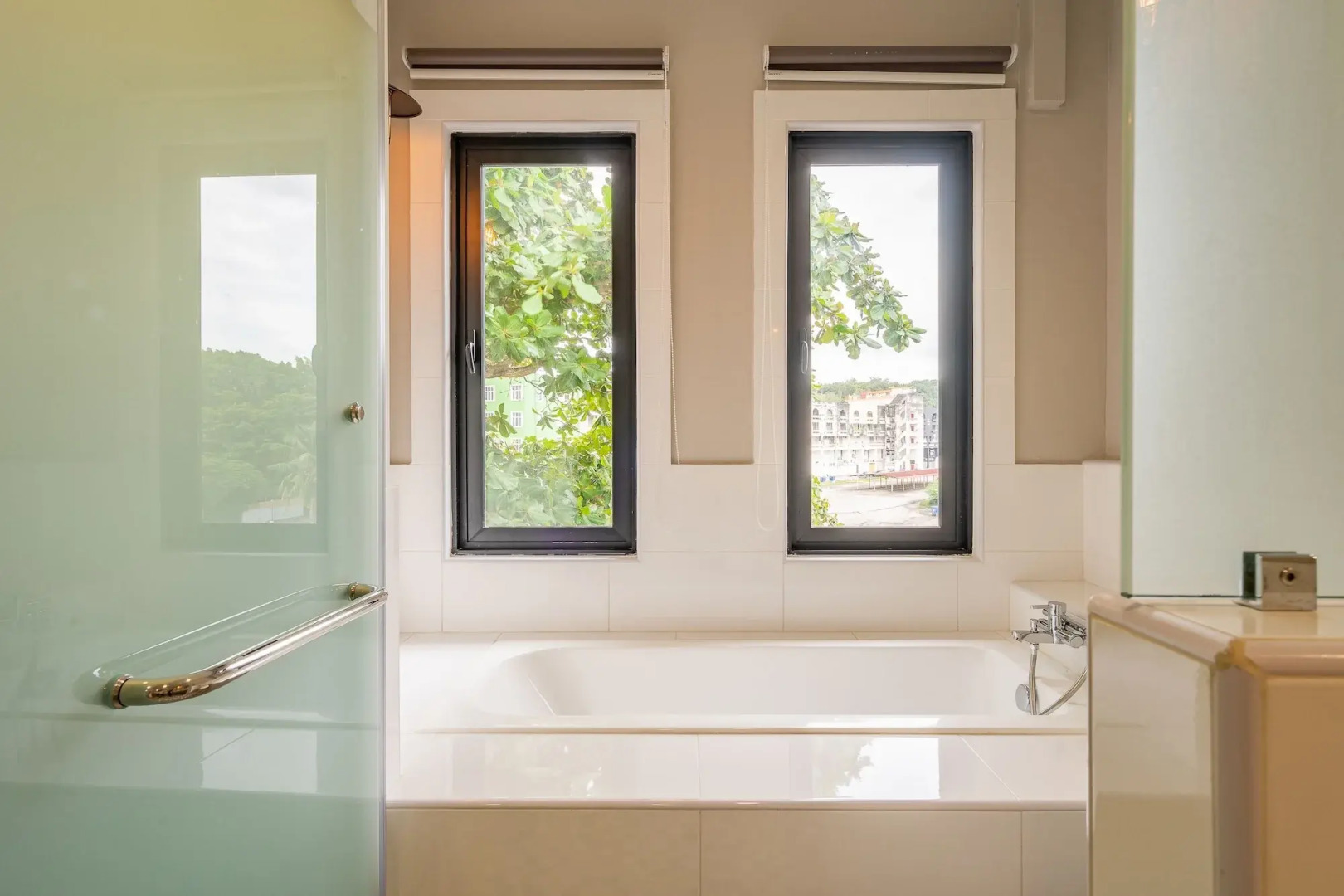 Treasures Hotel and Suites