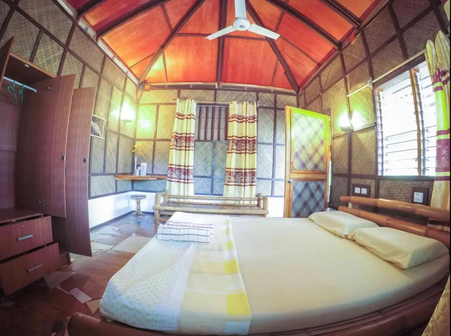 Chelles Guest House And Backpackers