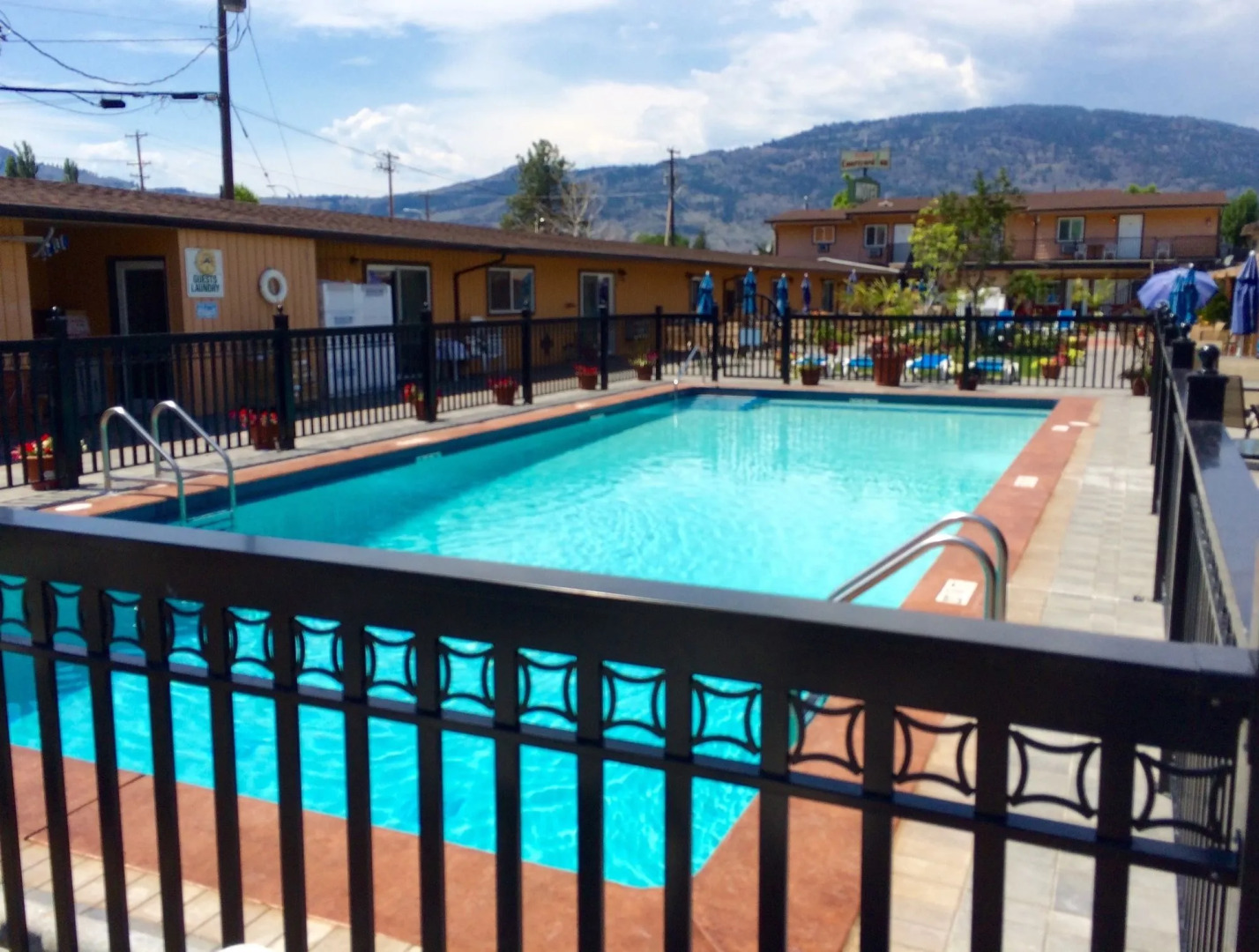 Sahara Courtyard Inn