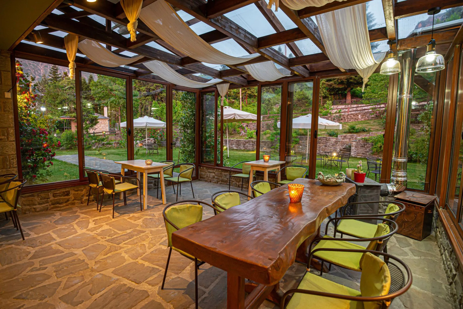 Anavasi Mountain Resort