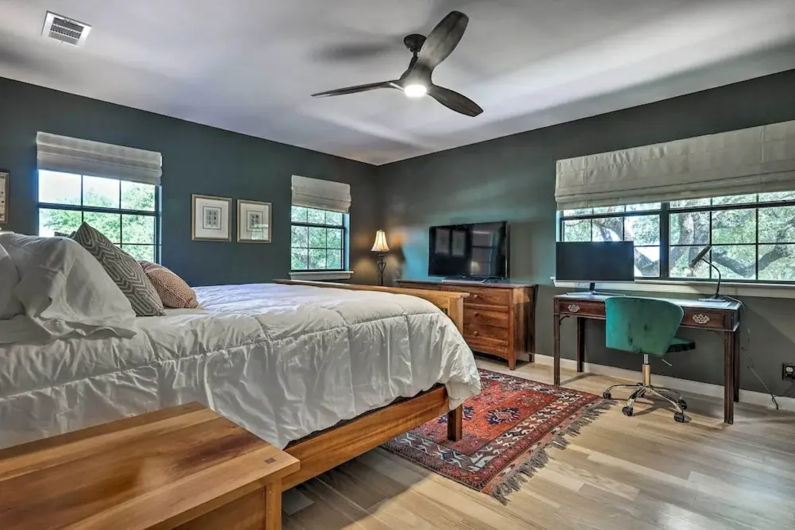 Dripping Springs Cabin w/ Pool, Hill Country Views