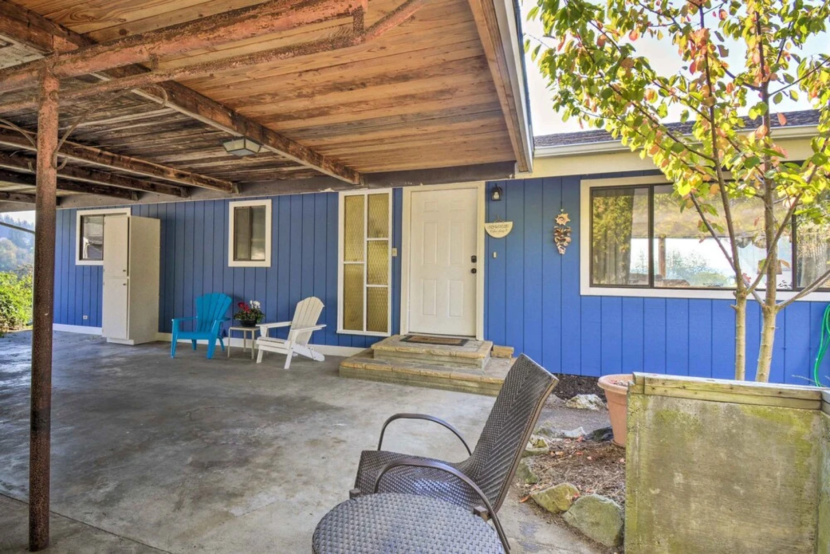 Relaxing Poulsbo Duplex w/ Liberty Bay Views!