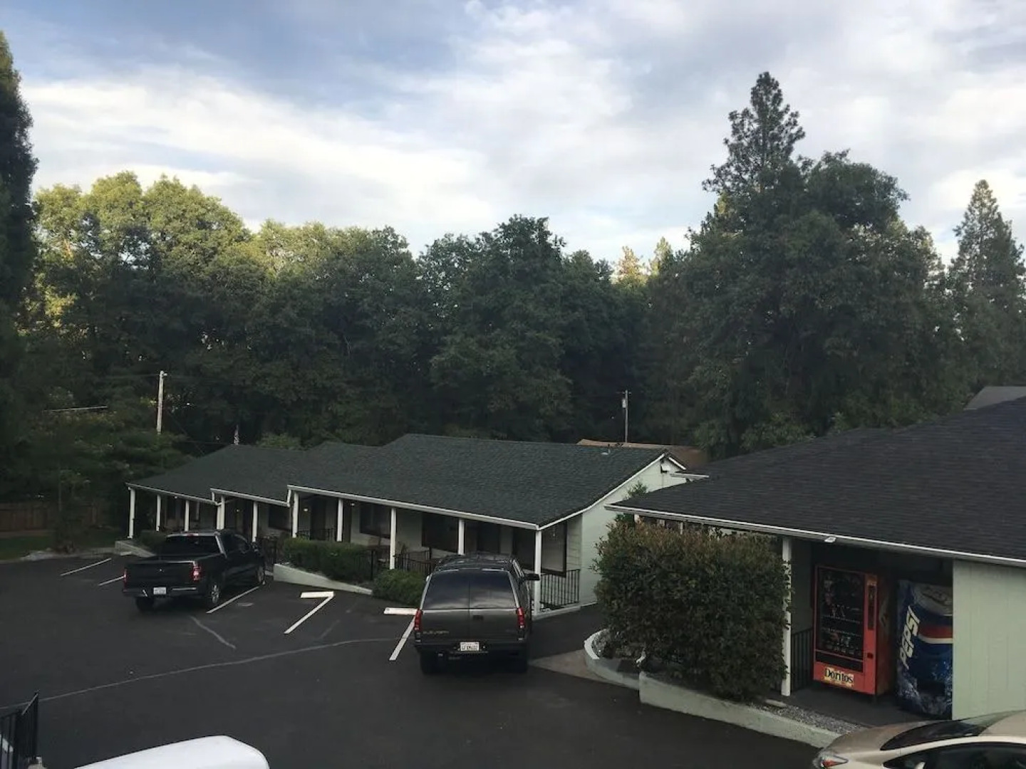 Lake Shasta Lodge