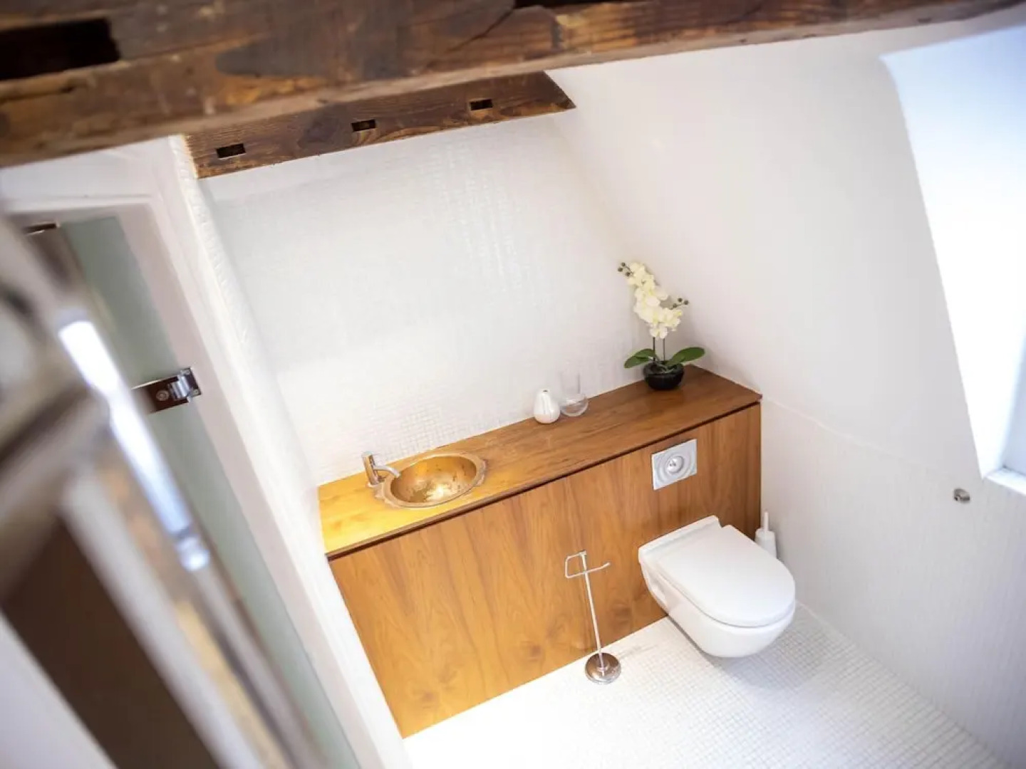 Liverpool St Three Bedroom Home Near Tube Station